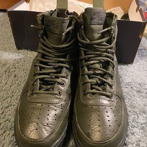 Nike SF AF1 Boot Mid “sequoia”